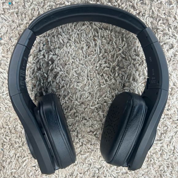 Denon Wireless Extendable Headphones (No charger included) - Picture 7 of 7